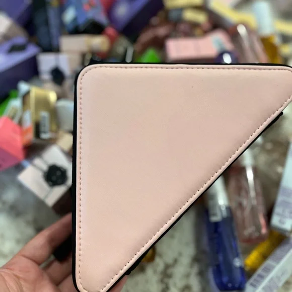 Prada beauty triangle cosmetic bag and High end mystery mini box - Picture 4 of 6